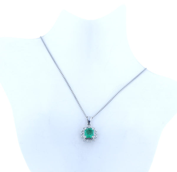 Pt900 プラチナ Pt850 プラチナ エメラルド0.90ct ダイヤ0.298ct ネックレス レディース 中古