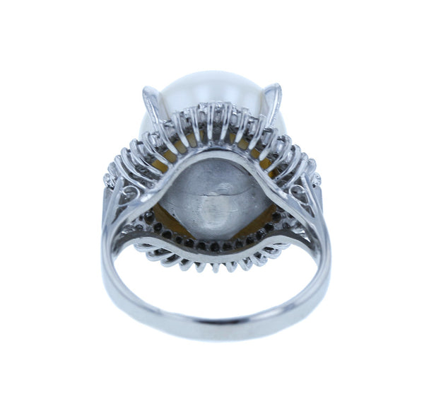 Pt900 プラチナ シロチョウパール13.7mm ダイヤ0.65ct リング 指輪 レディース 15.5号 中古