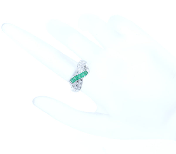 Pt900 プラチナ エメラルド0.35ct ダイヤ0.15ct リング 指輪 レディース 13号 中古
