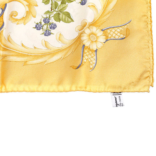 サルヴァトーレフェラガモ イエロー シルク スカーフ レディース Salvatore Ferragamo 中古