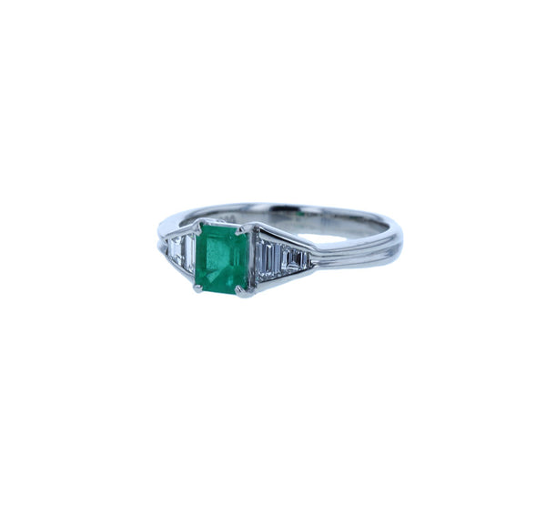 Pt900 プラチナ エメラルド0.51ct ダイヤ0.34ct リング 指輪 レディース 11号 【中古】