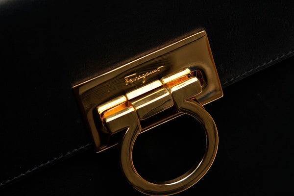 サルヴァトーレフェラガモ ハンドバッグ 1-240001027406