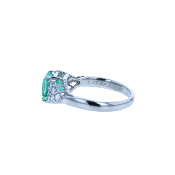 Pt900 プラチナ エメラルド1.47ct ダイヤ0.43ct リング 指輪 レディース 12号 中古