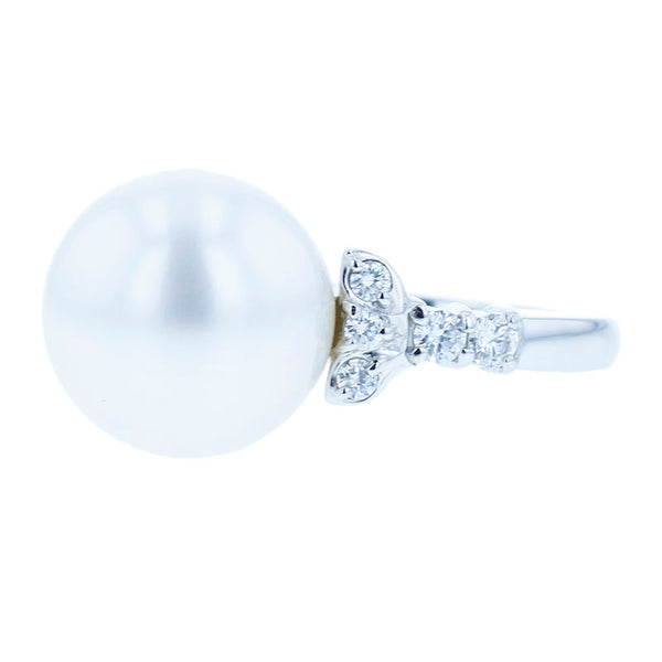 Pt900 プラチナ シロチョウパール12.6mm ダイヤ0.82ct リング 指輪 レディース 12号 【中古】