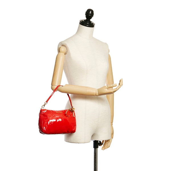 ミュウミュウ ポーチ レッド パテントレザー レディース MIUMIU 【中古】