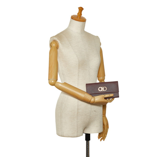 サルヴァトーレフェラガモ ガンチーニ 長財布 パープル レザー レディース Salvatore Ferragamo 【中古】