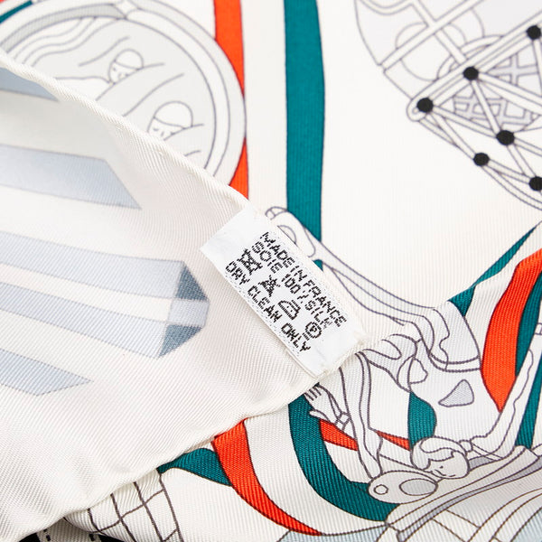 エルメス カレ90 LES TROPHEES トロフィー スカーフ ホワイト マルチカラー シルク レディース HERMES 【中古】