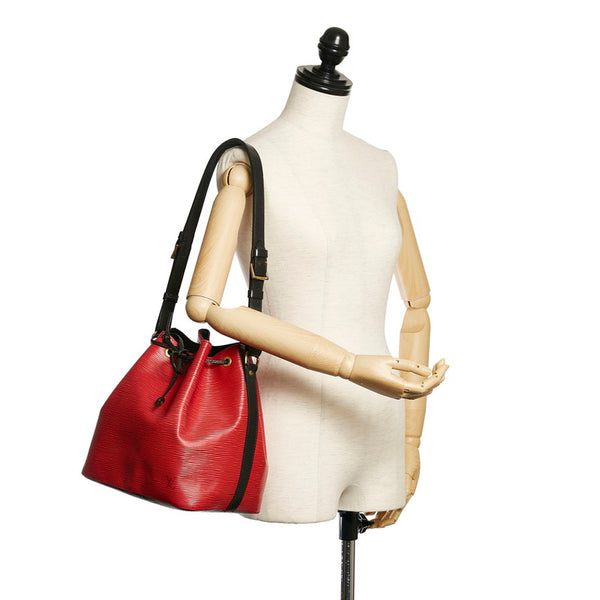 ルイ ヴィトン エピ プチノエ M44172 レッド ブラック レザー ショルダーバッグ レディース LOUIS VUITTON 【中古】
