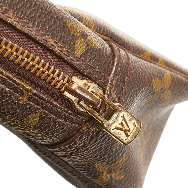 ルイ ヴィトン モノグラム トゥルース トワレット23 ボディバッグ ポーチ M47524 ブラウン PVC レディース LOUIS VUITTON 【中古】