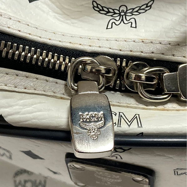 エム シー エム ヴィセトス リュック バックパック ホワイト レザー メンズ MCM 【中古】