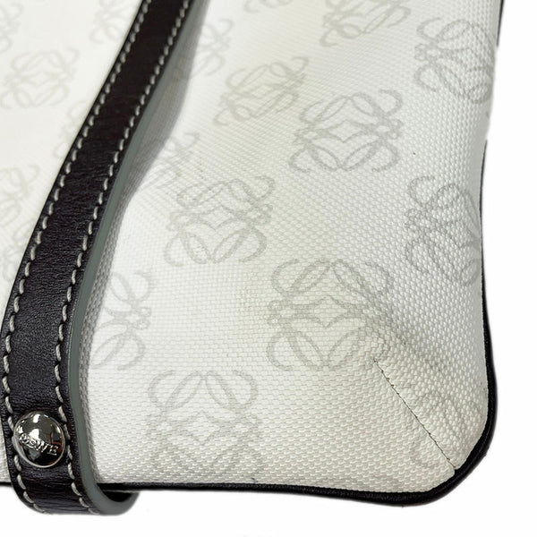 ロエベ リピートアナグラム ホワイト PVC レザー ハンドバッグ レディース LOEWE 【中古】