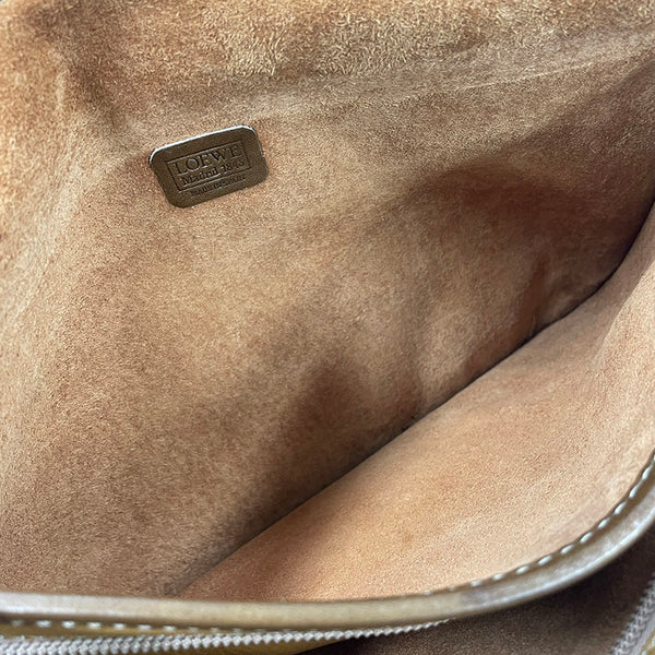ロエベ アナグラム キャメル レザー ポーチ レディース LOEWE 【中古】