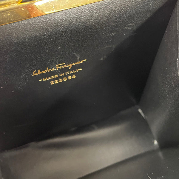 サルヴァトーレフェラガモ ヴァラリボン 223054 ブラック レザー チェーンショルダーバッグ レディース Salvatore Ferragamo 【中古】