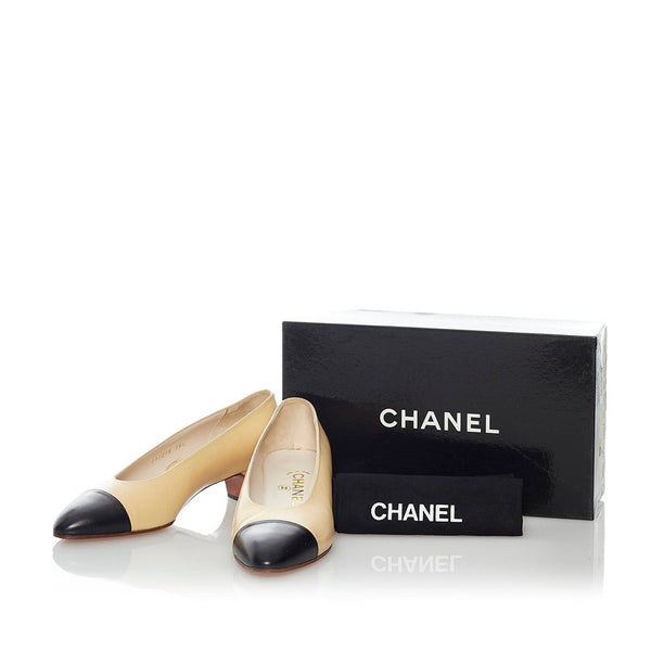 シャネル パンプス クリーム レザー レディース CHANEL 【中古】