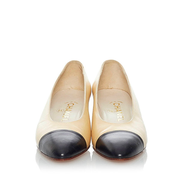 シャネル パンプス クリーム レザー レディース CHANEL 【中古】