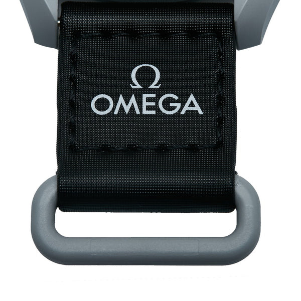 オメガ ×swatch MISSION TO MOON スウォッチ ミッション トゥ ムーン 腕時計 SO33M102-111 クオーツ ブラック文字盤 バイオセラミック メンズ OMEGA 【中古】