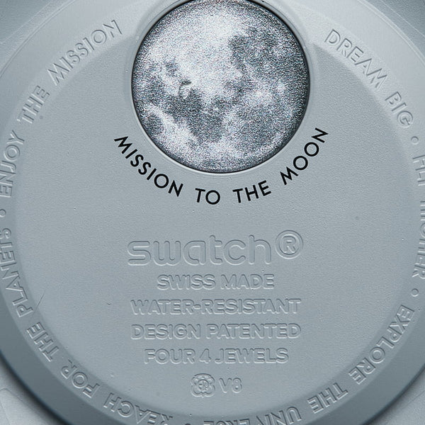 オメガ ×swatch MISSION TO MOON スウォッチ ミッション トゥ ムーン 腕時計 SO33M102-111 クオーツ ブラック文字盤 バイオセラミック メンズ OMEGA 【中古】