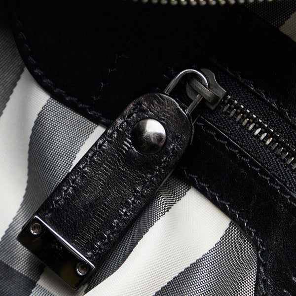 バーバリー ノバチェック ハンドバッグ ブラック レザー レディース BURBERRY 【中古】