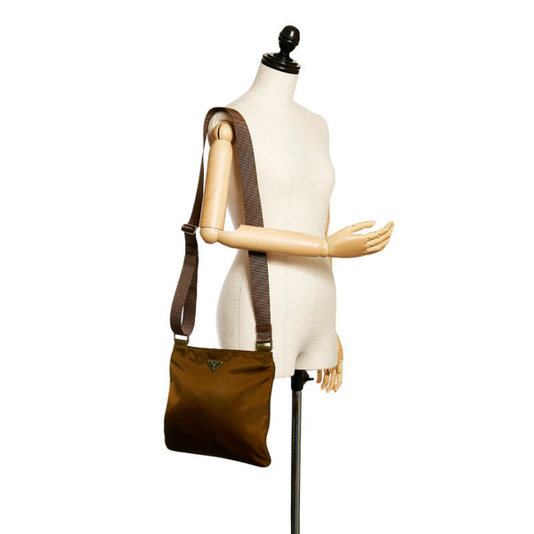 プラダ ブラウン ナイロン 斜めがけ ショルダー レディース PRADA 【中古】