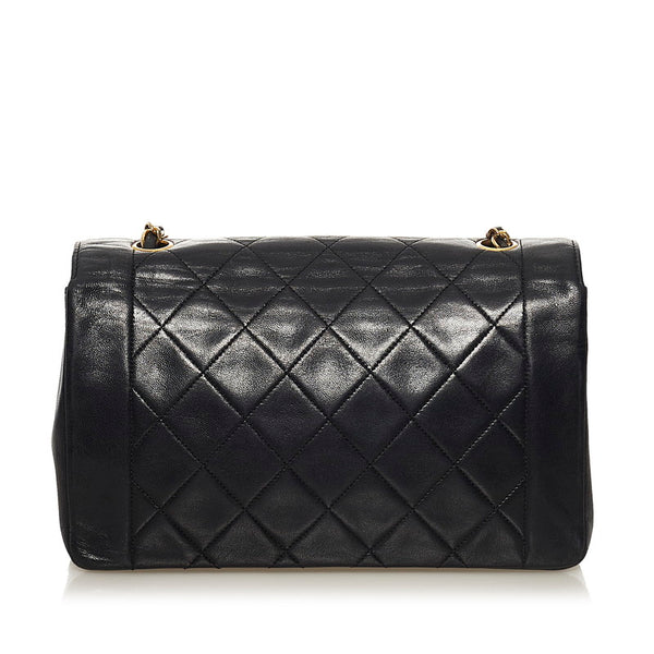 シャネル マトラッセ ダイアナ チェーン ショルダーバッグ ブラック ラムスキン レディース CHANEL 【中古】