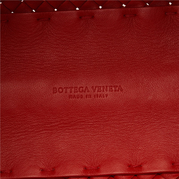 ボッテガヴェネタ イントレチャート 斜め掛け ショルダーバッグ  レッド レザー レディース BOTTEGAVENETA 【中古】