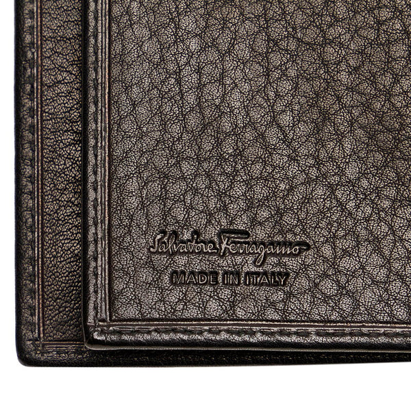 サルヴァトーレフェラガモ 二つ折り財布 KD 66 8599 ブラック レザー レディース Salvatore Ferragamo 【中古】