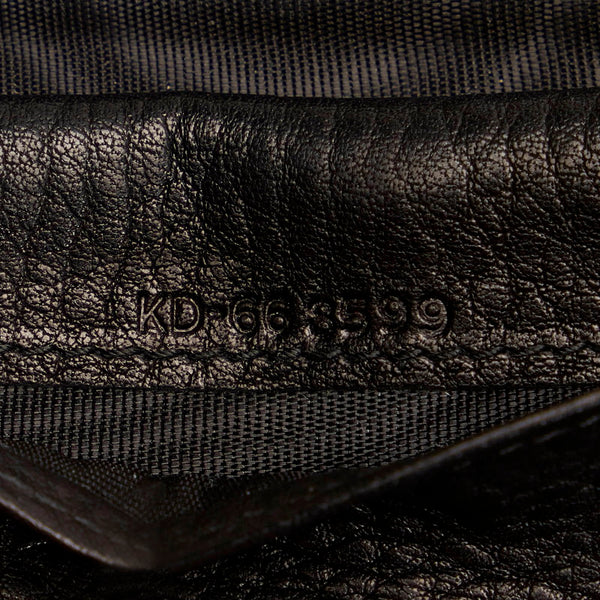 サルヴァトーレフェラガモ 二つ折り財布 KD 66 8599 ブラック レザー レディース Salvatore Ferragamo 【中古】