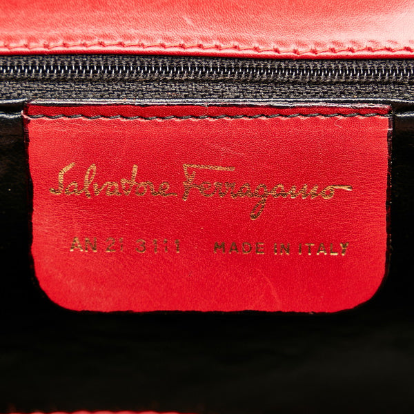サルヴァトーレフェラガモ 斜め掛け ショルダーバッグ AN21 3111 レッド レザー レディース Salvatore Ferragamo 【中古】