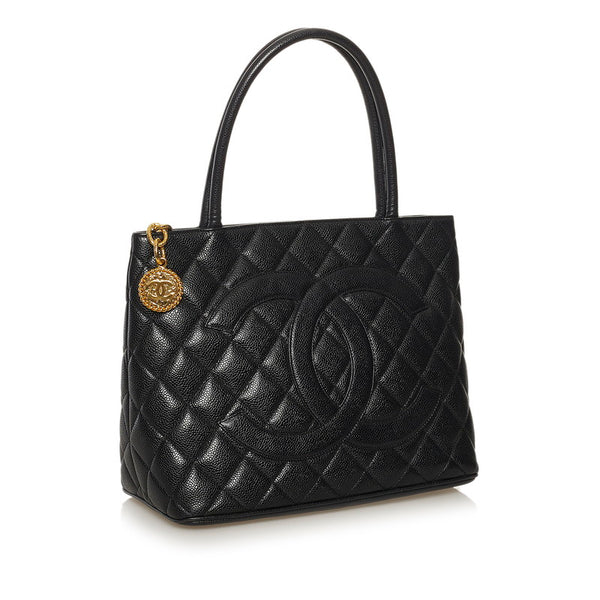 シャネル マトラッセ 復刻トート トートバッグ ブラック キャビアスキン レディース CHANEL 【中古】
