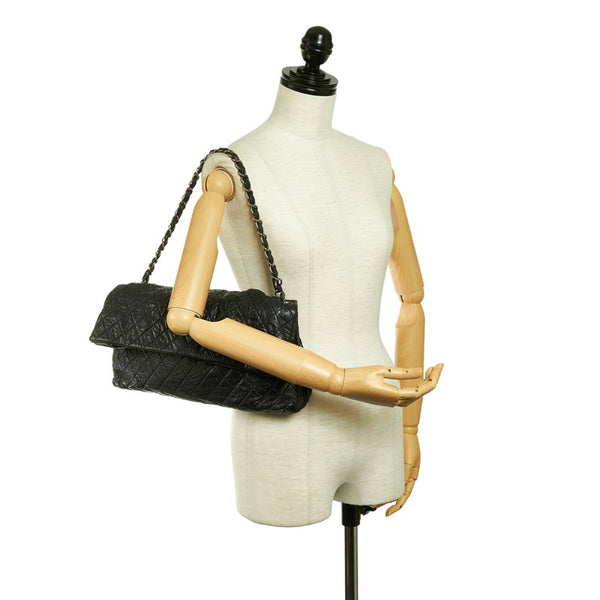 シャネル マトラッセ ココマーク チェーンショルダーバッグ ブラック レザー レディース CHANEL 【中古】