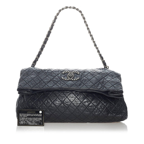 シャネル マトラッセ ココマーク チェーンショルダーバッグ ブラック レザー レディース CHANEL 【中古】