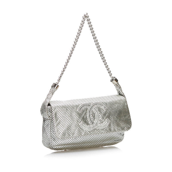 シャネル ココマーク パンチング チェーン ショルダーバッグ シルバー レザー レディース CHANEL 【中古】