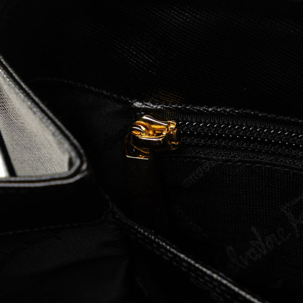 サルヴァトーレフェラガモ ガンチーニ ハンドバッグ ショルダーバッグ 2WAY AF-21 0290 ブラック レザー レディース Salvatore Ferragamo 【中古】