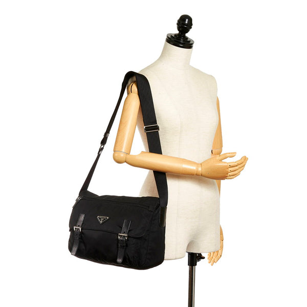 プラダ 斜め掛け ショルダーバッグ ブラック ナイロン レザー レディース PRADA 【中古】