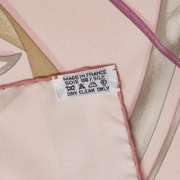 エルメス カレ90 ATTRAPE TES REVES 夢をつかめ スカーフ ピンク マルチカラー シルク レディース HERMES 【中古】