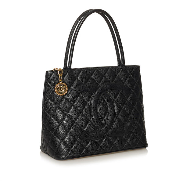シャネル マトラッセ 復刻トート ハンドバッグ ブラック キャビアスキン レディース CHANEL 【中古】
