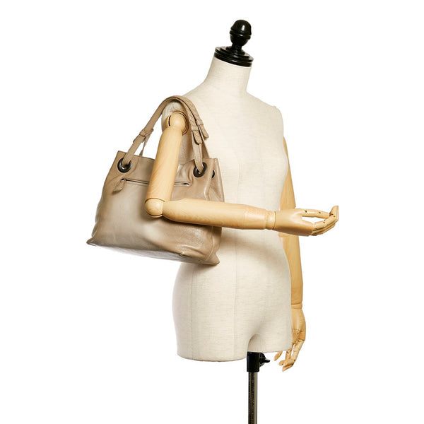 ボッテガヴェネタ イントレチャート ショルダーバッグ ベージュ ホワイト レザー レディース BOTTEGAVENETA 【中古】