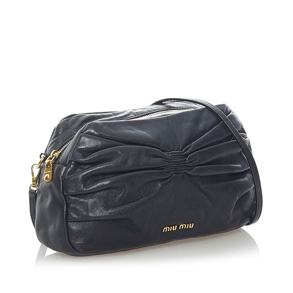 ミュウミュウ ショルダーバッグ ブラック レザー レディース MIUMIU 【中古】
