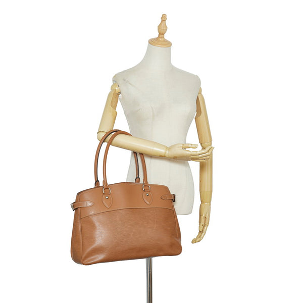 ルイ ヴィトン エピ パッシィGM ハンドバッグ トートバッグ M59251 ブラウン キャメル レザー レディース LOUIS VUITTON 【中古】