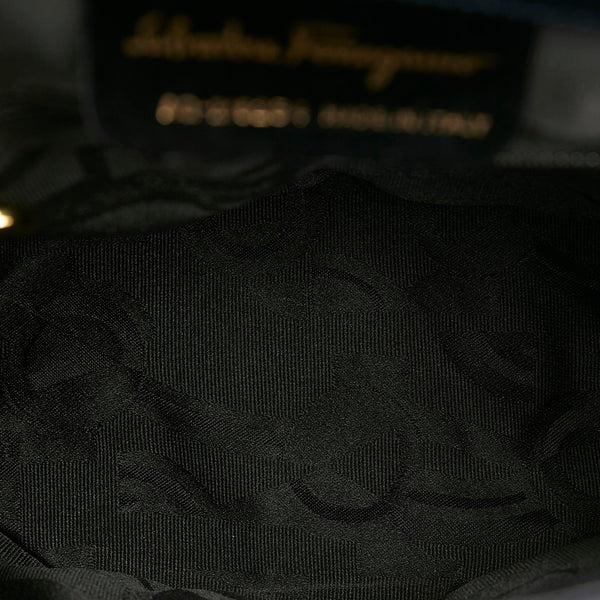 サルヴァトーレフェラガモ ヴァラリボン リュック バックパック AQ-21 6254 ブラック スウェード レザー レディース Salvatore Ferragamo 【中古】