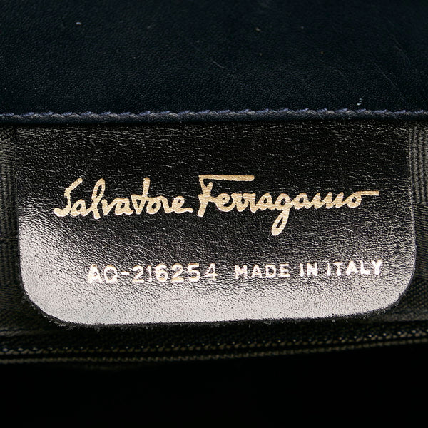 サルヴァトーレフェラガモ ヴァラリボン リュック バックパック AQ-21 6254 ブラック スウェード レザー レディース Salvatore Ferragamo 【中古】