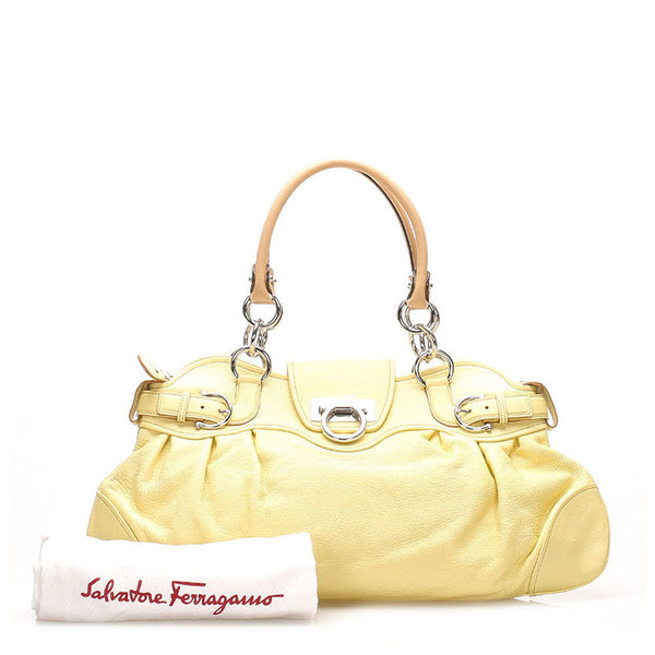 サルヴァトーレフェラガモ ガンチーニ ショルダーバッグ AB-21 8402 イエロー レザー レディース Salvatore Ferragamo 【中古】